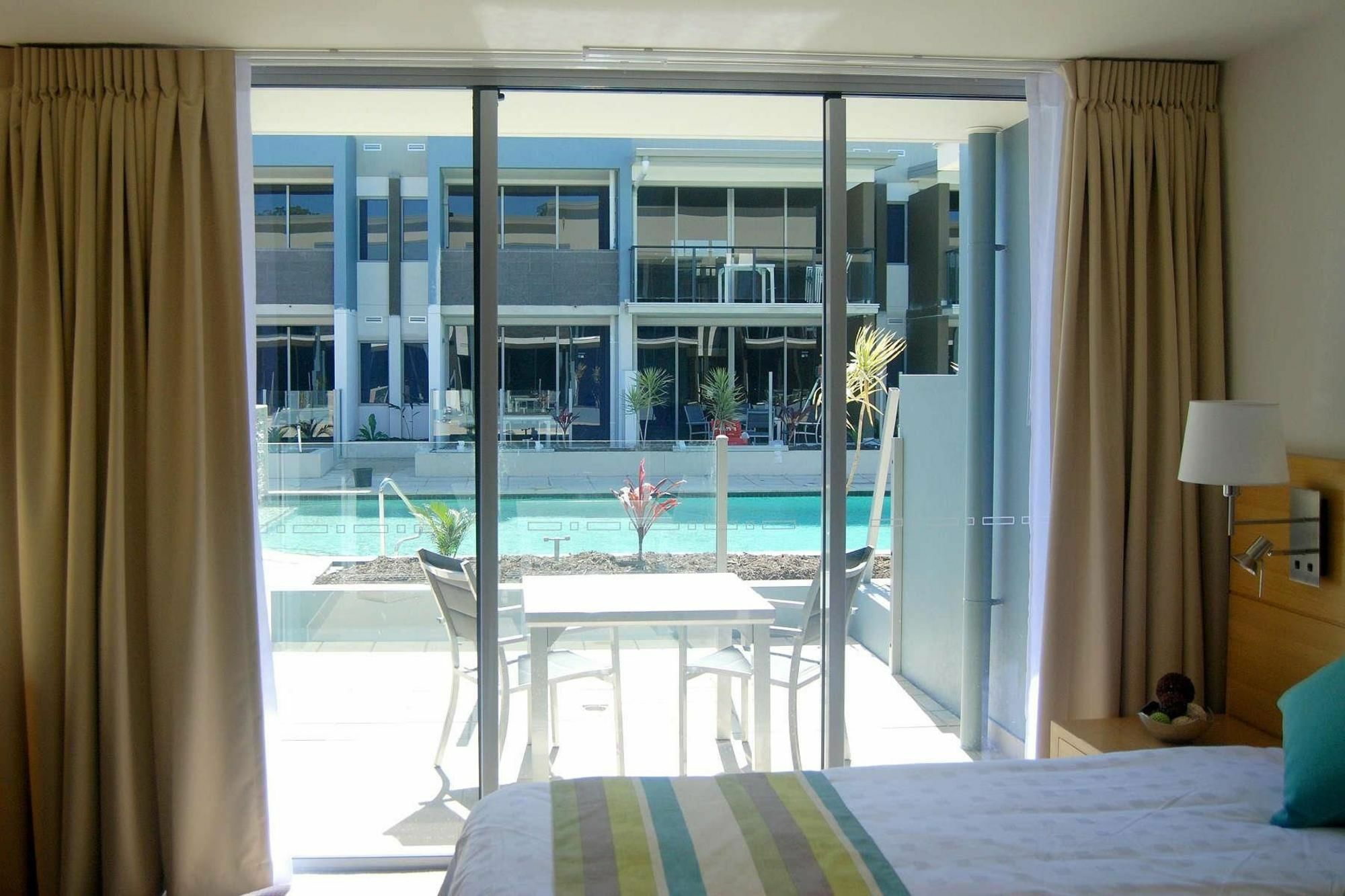 Ramada By Wyndham Hervey Bay Habitación foto A room at the hotel